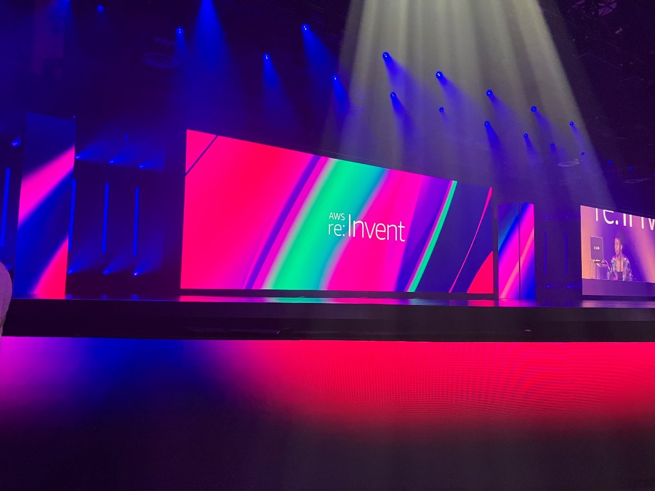 【AWS re:Invent 2024レポート】Amazon Elastic VMware Serviceとは？注目の新しいVMwareサービスのセッションに参加しました。